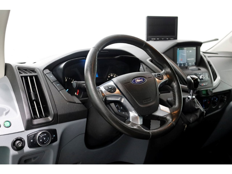 51078303-ford-transit-13