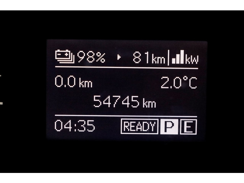 51081594-mercedes-benz-evito-16