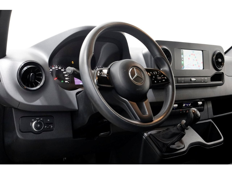 51110765-mercedes-benz-sprinter-14