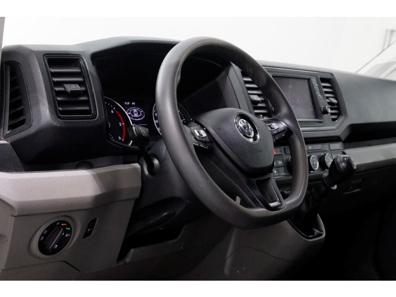 51111050-volkswagen-crafter-14