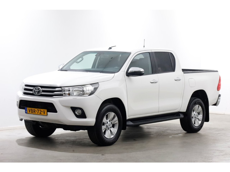 51134512-toyota-hilux-9