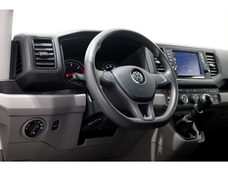 51227171-volkswagen-crafter-13