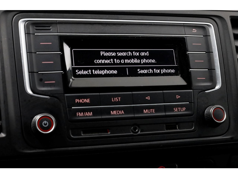 51227517-volkswagen-transporter-15