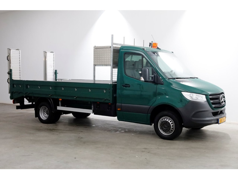 51249643-mercedes-benz--11