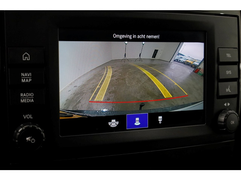 51281142-mercedes-benz-vito-16