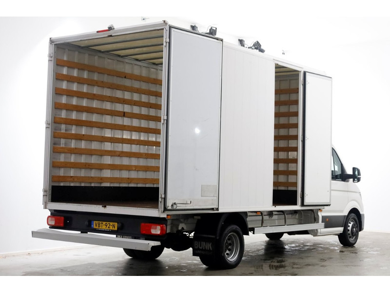 51281394-volkswagen-crafter-5