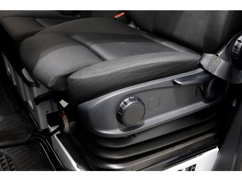 51310853-mercedes-benz-sprinter-17