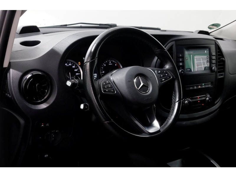 51311741-mercedes-benz-vito-16
