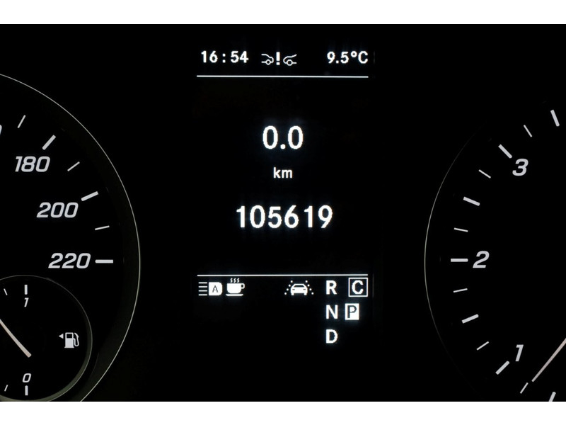 51311741-mercedes-benz-vito-20