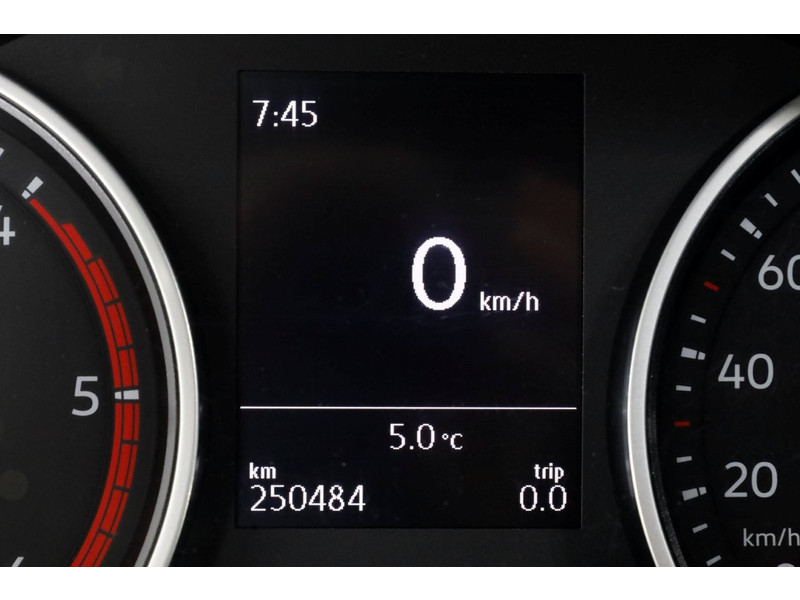 51345015-volkswagen-crafter-19