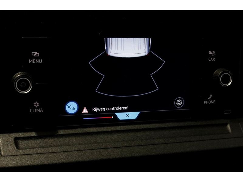 51389964-volkswagen-caddy-13