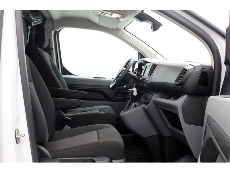 51440429-opel-vivaro-3