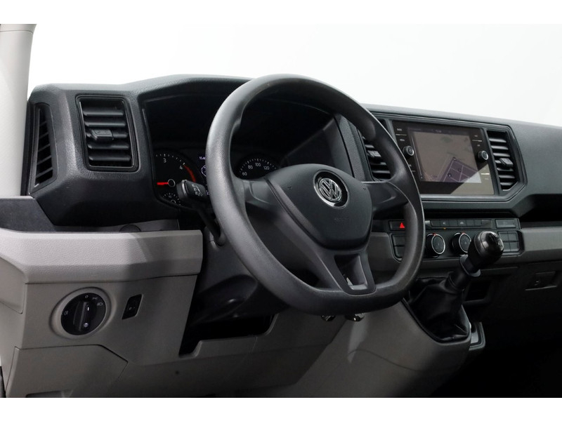 51440512-volkswagen-crafter-13