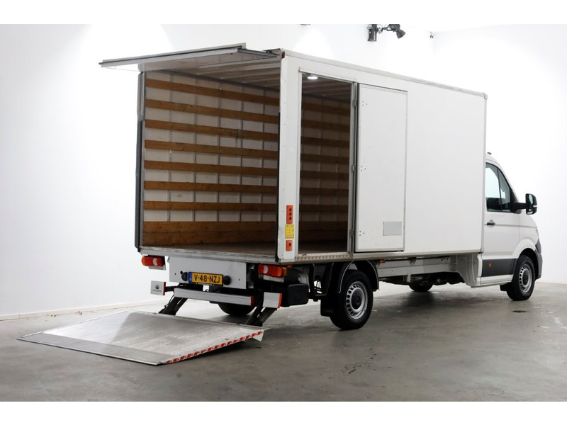 51440512-volkswagen-crafter-3