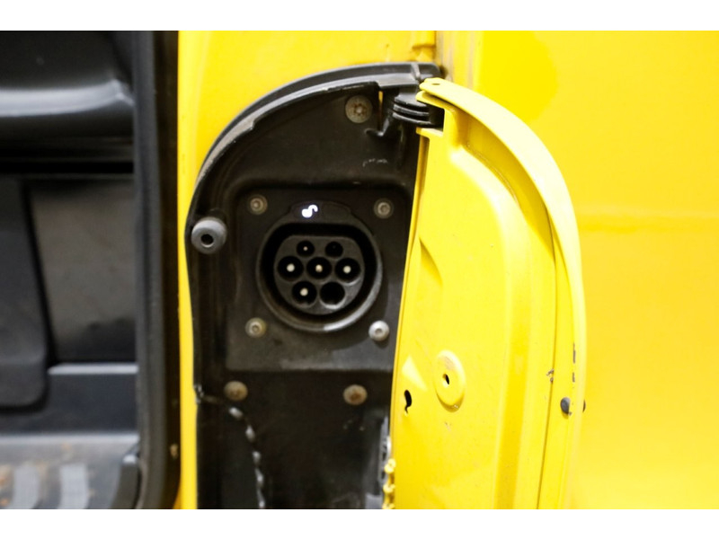 51440591-mercedes-benz-evito-7