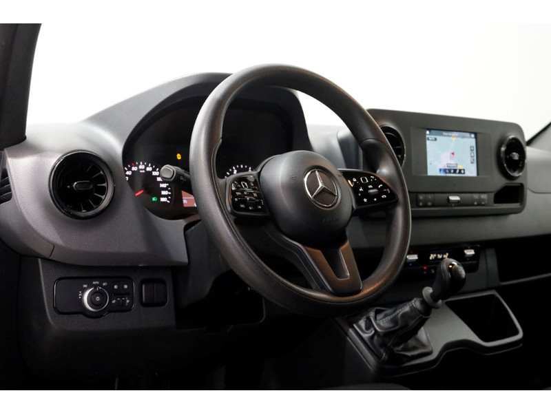 51473450-mercedes-benz-sprinter-17