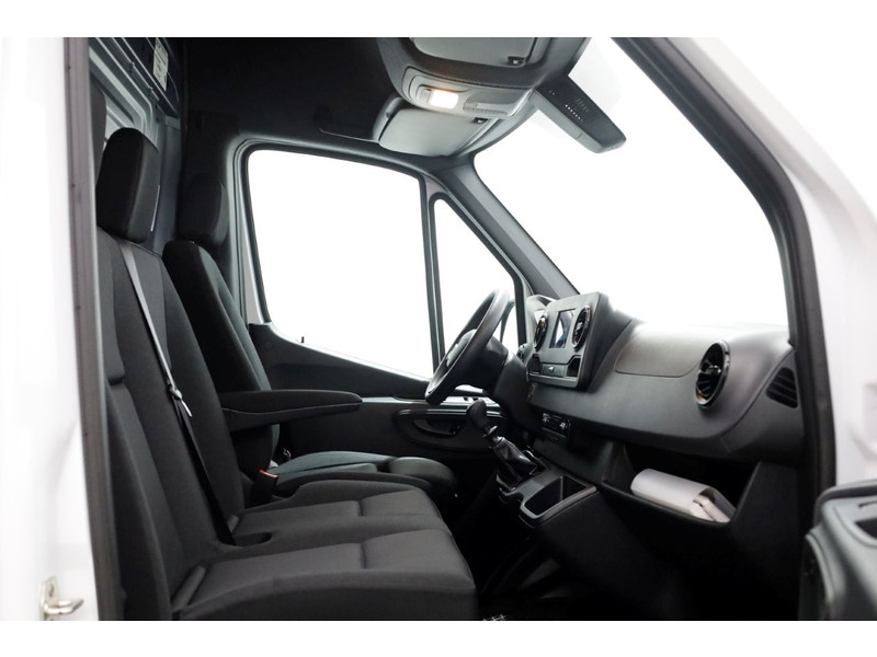 51473450-mercedes-benz-sprinter-5