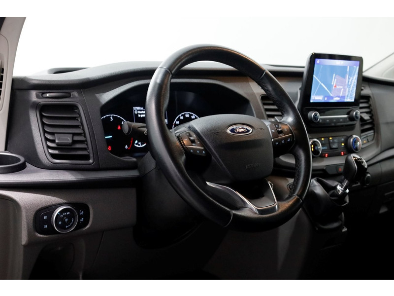 51507958-ford-transit-custom-14