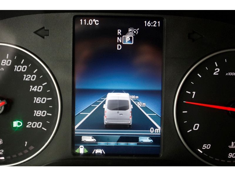 51510411-mercedes-benz-sprinter-18