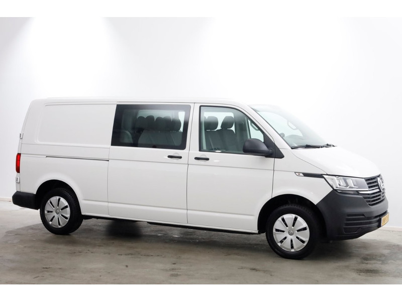51593763-volkswagen-transporter-12