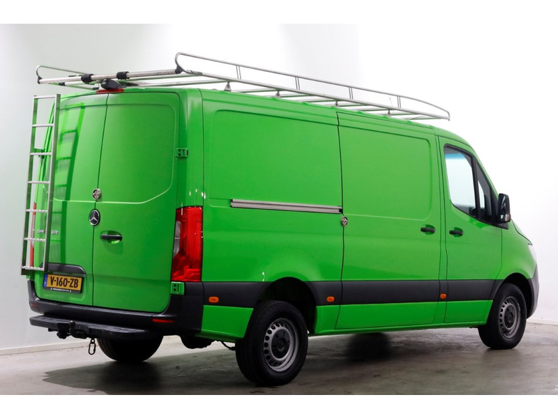 51645271-mercedes-benz-sprinter-2