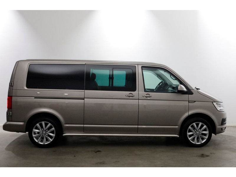 51647809-volkswagen-transporter-13
