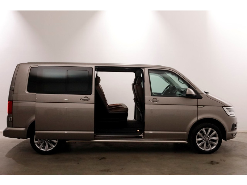 51647809-volkswagen-transporter-14