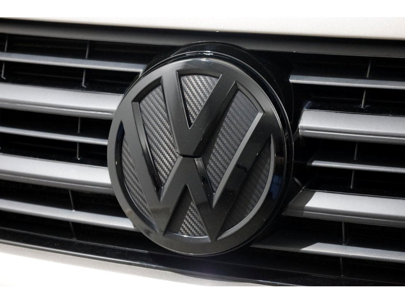 51647809-volkswagen-transporter-16