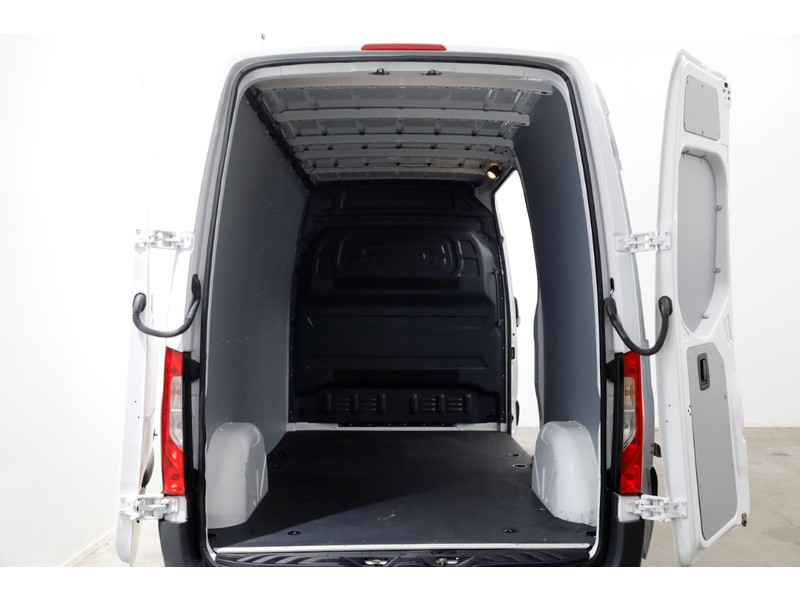 51649700-mercedes-benz-sprinter-5