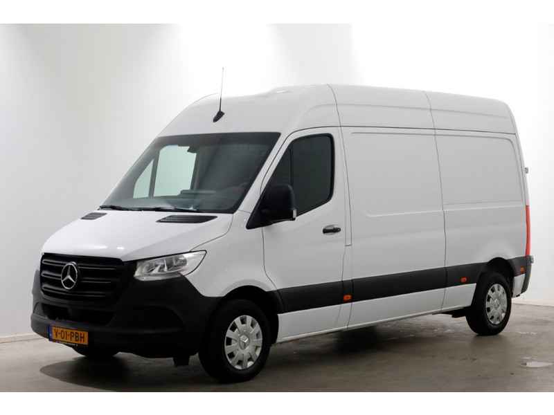 51649700-mercedes-benz-sprinter-8