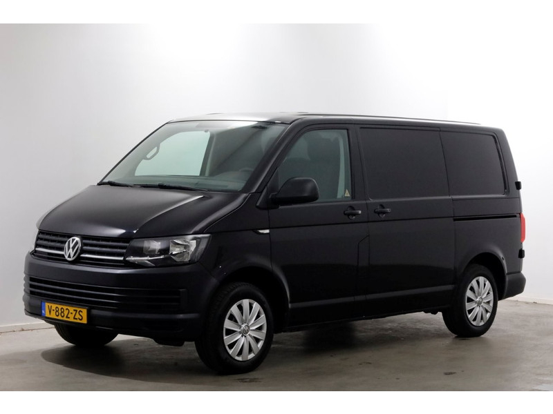 51651533-volkswagen-transporter-9