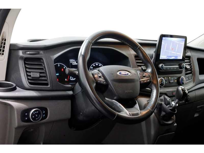 51736712-ford-transit-custom-15