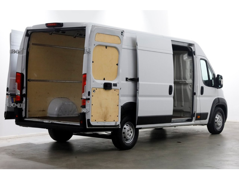 51757981-citroen-jumper-11