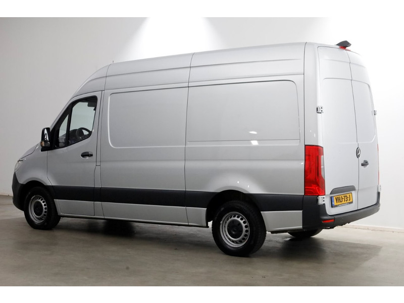 51801919-mercedes-benz-sprinter-9
