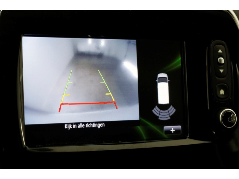 51802286-renault-trafic-15