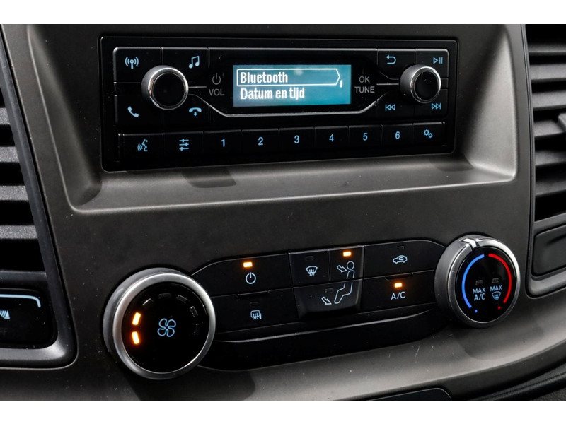 51802390-ford-transit-custom-15