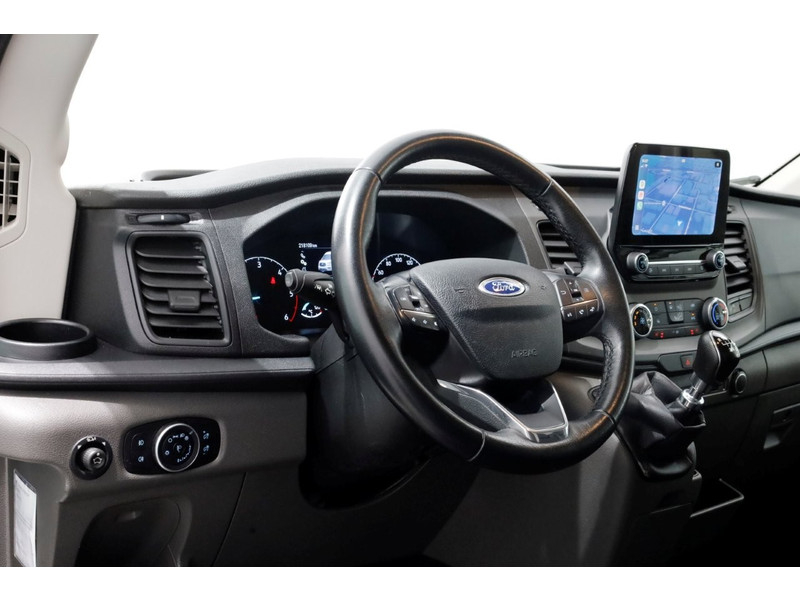 51833958-ford-transit-12