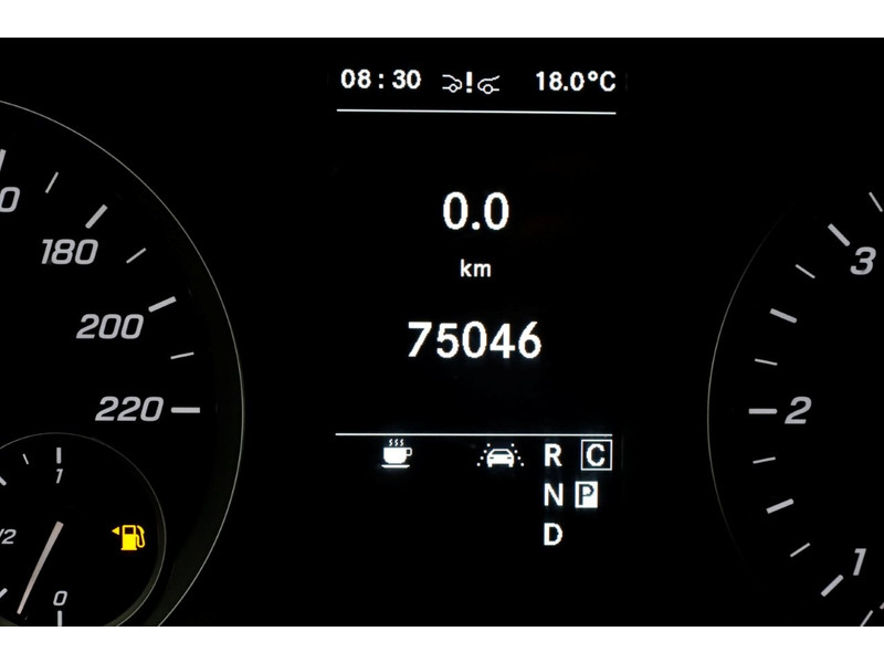 51853368-mercedes-benz-vito-23