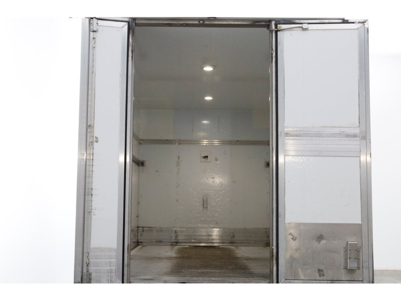 51863916-mercedes-benz-sprinter-5