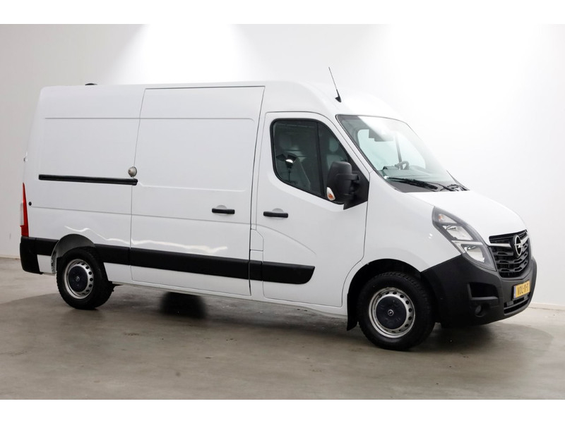 51864260-opel-movano-11