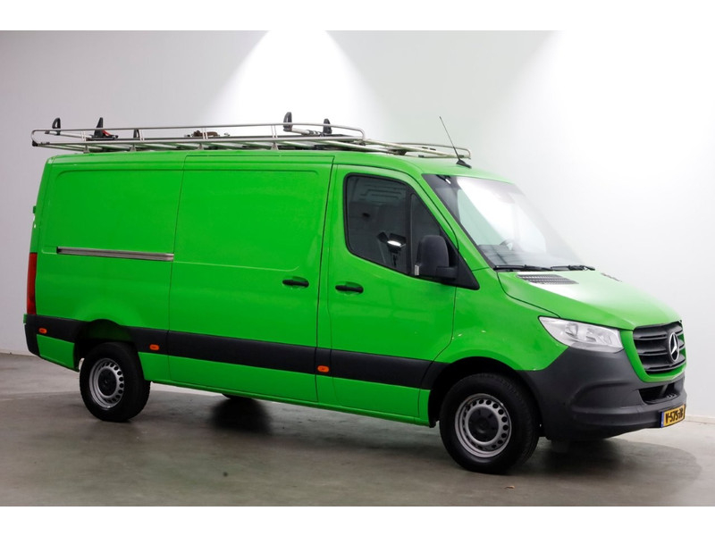 51907462-mercedes-benz-sprinter-10