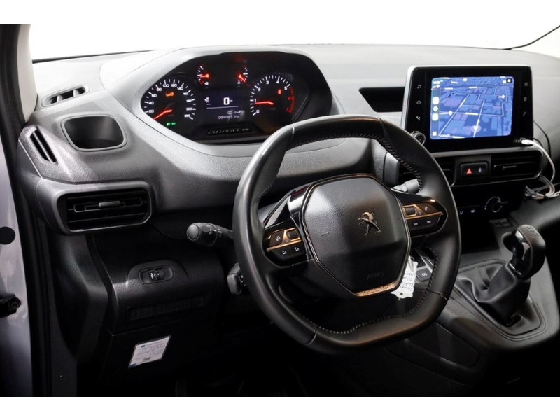 51944972-peugeot-partner-12