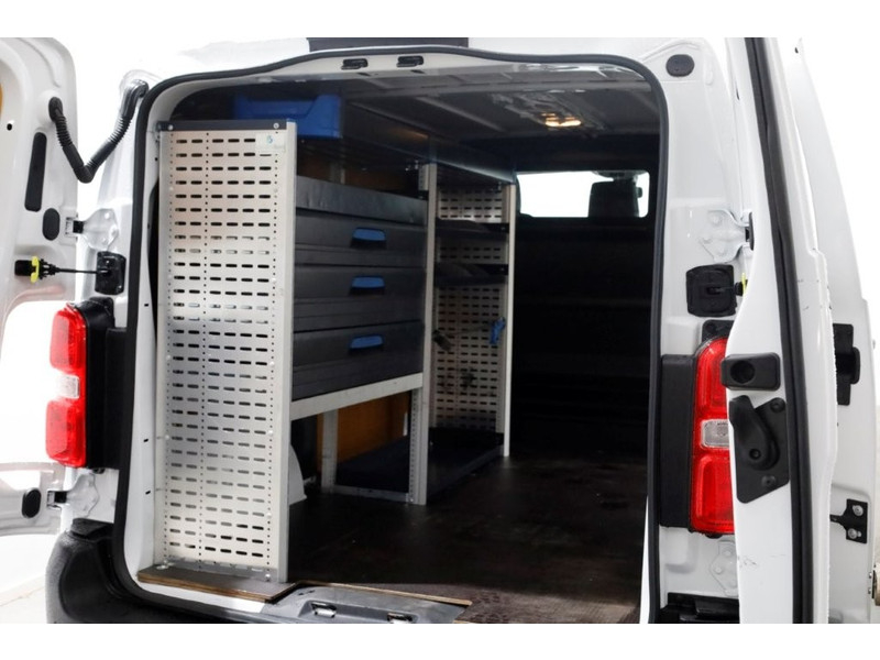 51958485-opel-vivaro-11