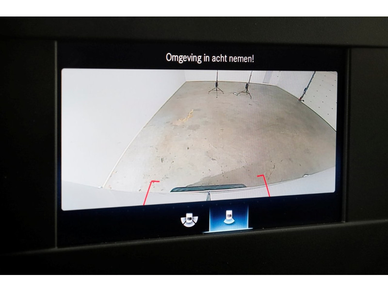 51977495-mercedes-benz-sprinter-16