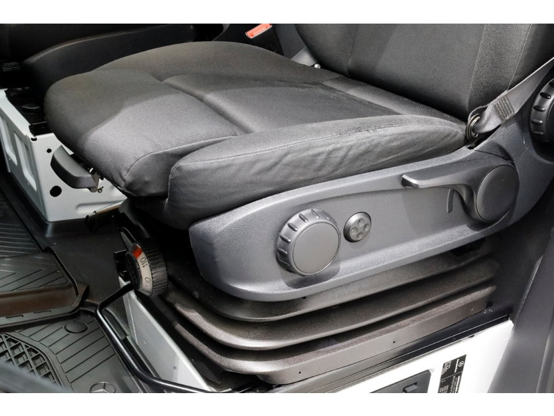 51977495-mercedes-benz-sprinter-21