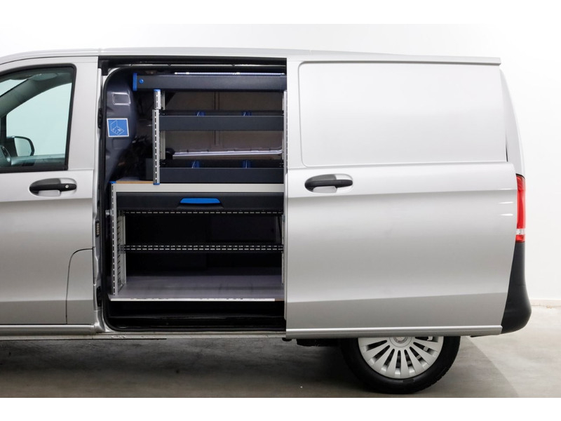 52017379-mercedes-benz-vito-13