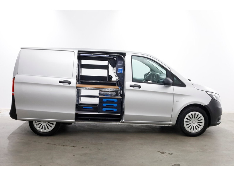 52017379-mercedes-benz-vito-7