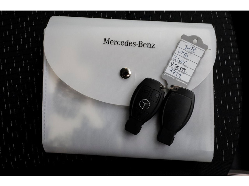 52017379-mercedes-benz-vito-8