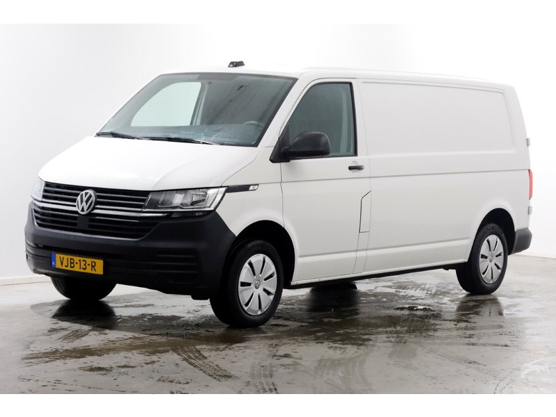 52046582-volkswagen-transporter-8