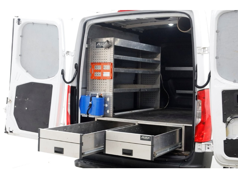 52047244-mercedes-benz-sprinter-14